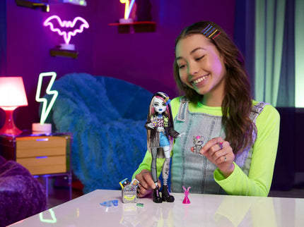 MONSTER HIGH lėlė – Frenkė (HXH73)
