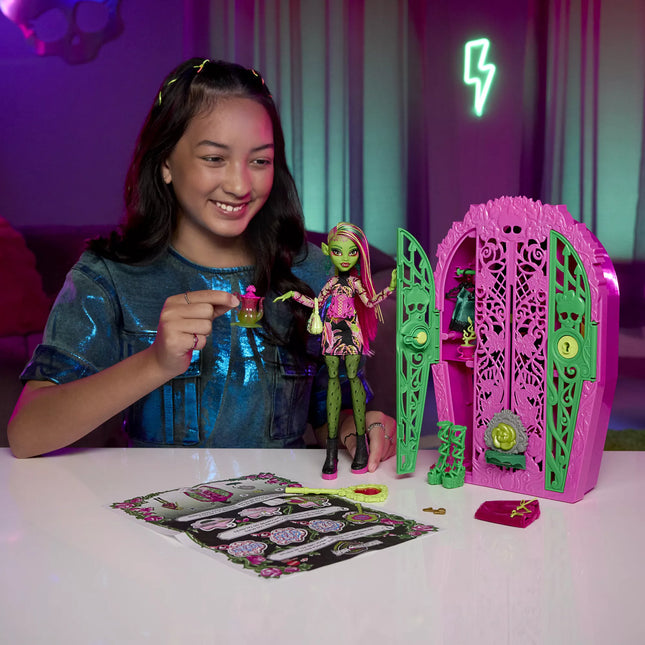 MONSTER HIGH SKULTIMATES Surprise Set – Venus, Midnight Garden Series (HYT75)