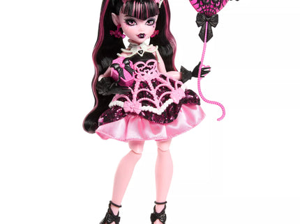 MONSTER HIGH SWEET BIRTHDAY lėlė – Drakulaura (JBG74)