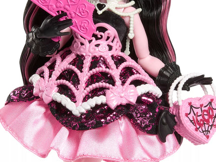 MONSTER HIGH SWEET BIRTHDAY lėlė – Drakulaura (JBG74)