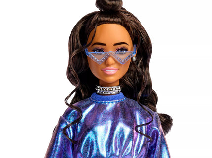 BARBIE DELUXE FASHIONISTAS rudaplaukė lėlė (JFP42)