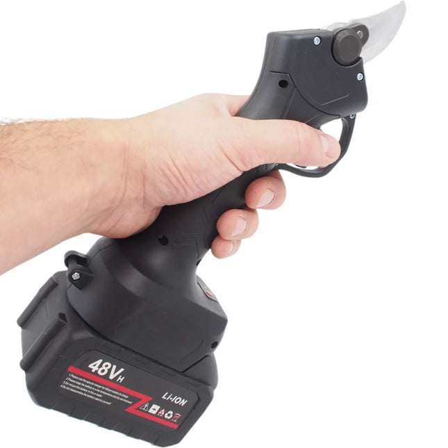 Akumuliatorinis sekatorius