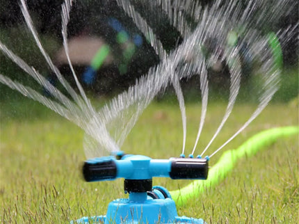 Besisukantis sodo purkštuvas