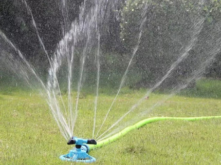 Besisukantis sodo purkštuvas