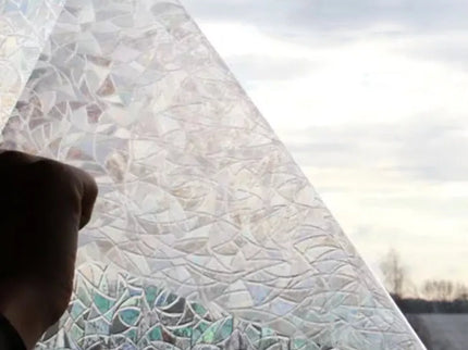 Dekoratyvinė lipni folija stiklui