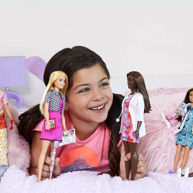 BARBIE Career Girl Doll (DVF50)