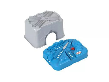 THOMAS AND FRIENDS Track Set in a Box (HNP81)