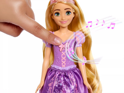 DISNEY PRINCESS dainuojanti lėlė Auksaplaukė (anglų kalba) (HPD41)