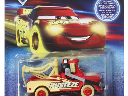 CARS šviečiantis tamsoje automodeliukas (HPG76)