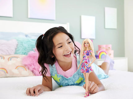 BARBIE madistė margaspalve suknele (HRH20)