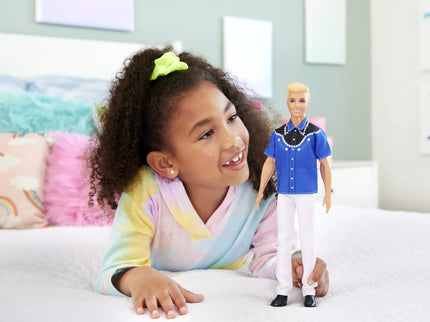 BARBIE Kenas madistas baltomis kelnėmis (HRH25)