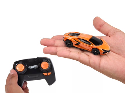 HOT WHEELS RC Car - Lamborghini Revuelto (HWW55)