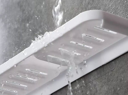 Lipni vonios lentynėlė