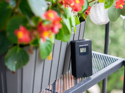 Meteorologinė stotis RCC – Elektroninė, bevielė, jutiklinė, juoda