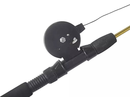 Puikus žaislas katei