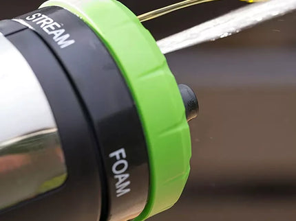 Purkštuvas su šampūno dozatoriumi