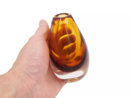 Stiklinė vaza namų kvapams su lazdelėmis